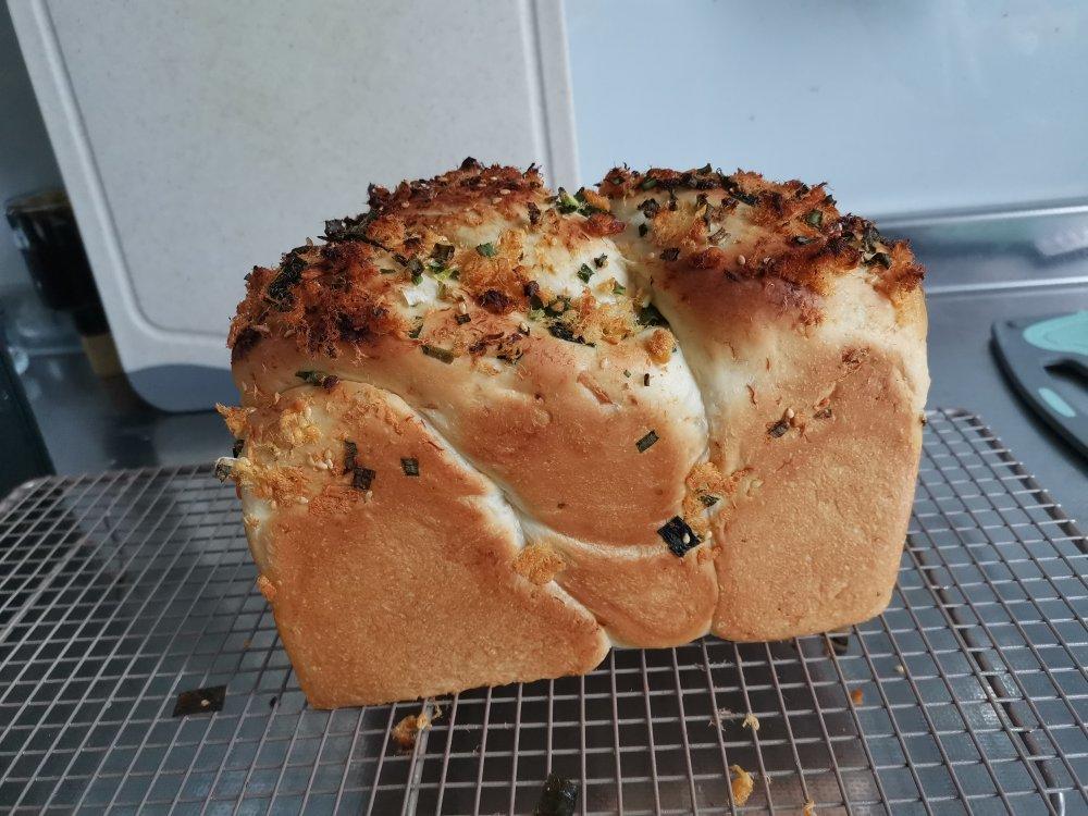 香葱肉松手撕吐司