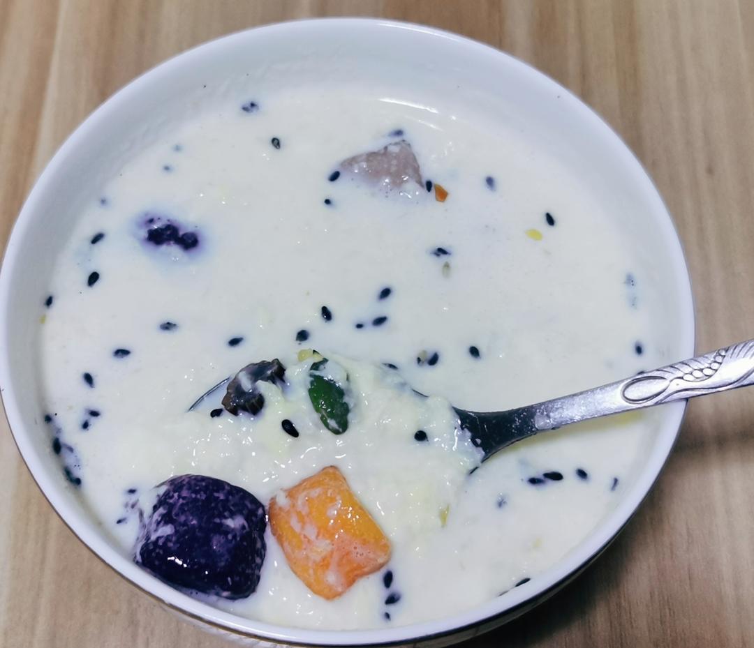 牛奶鸡蛋醪糟 冬日里最爱的甜品汤