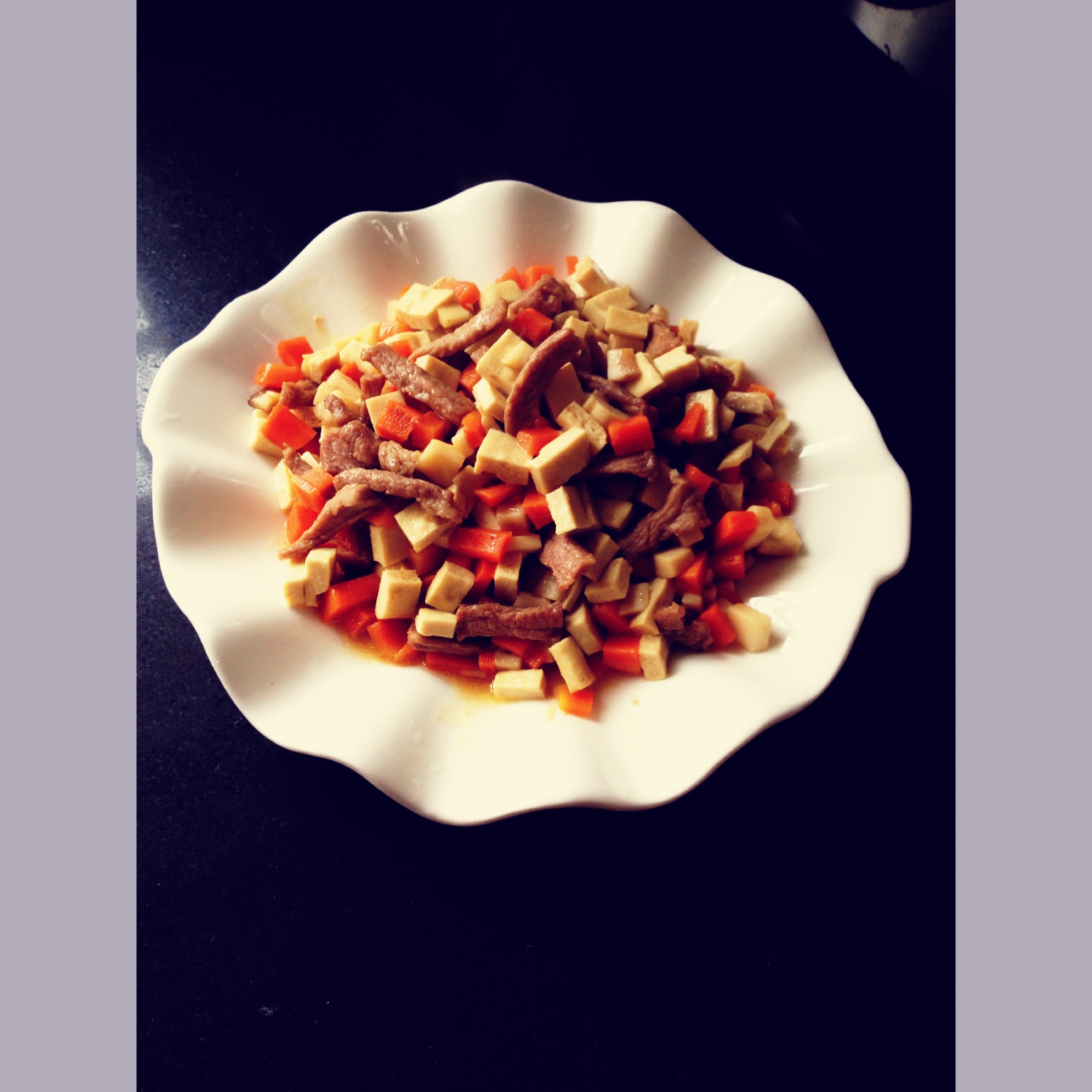 杏鲍菇豆干胡萝卜炒肉