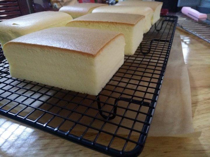 【视频食谱】Duang！古早蛋糕