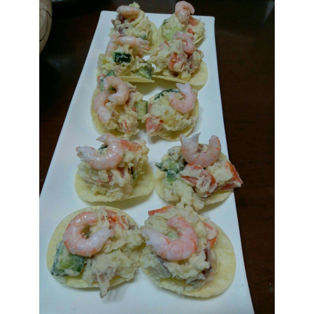 薯片牛油果大虾沙拉