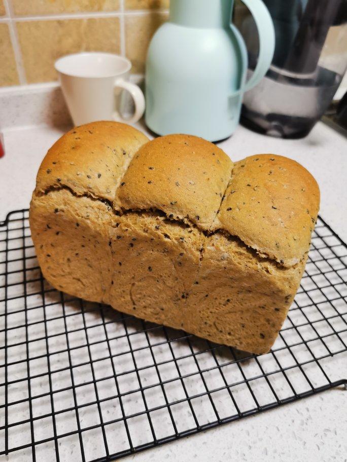 65%全麦吐司 王后粗麸/粗粒全麦粉 无奶低糖低油也可以很松软的粗粒全麦吐司