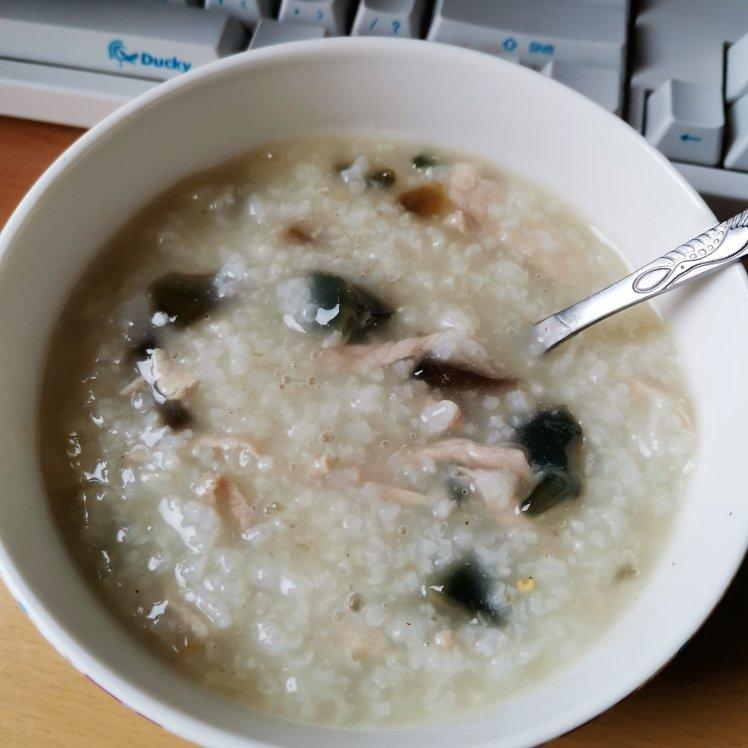 皮蛋瘦肉粥（减肥专用）