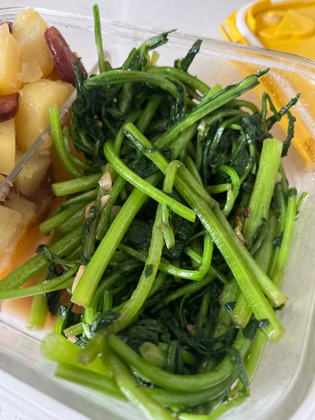 清炒茼蒿