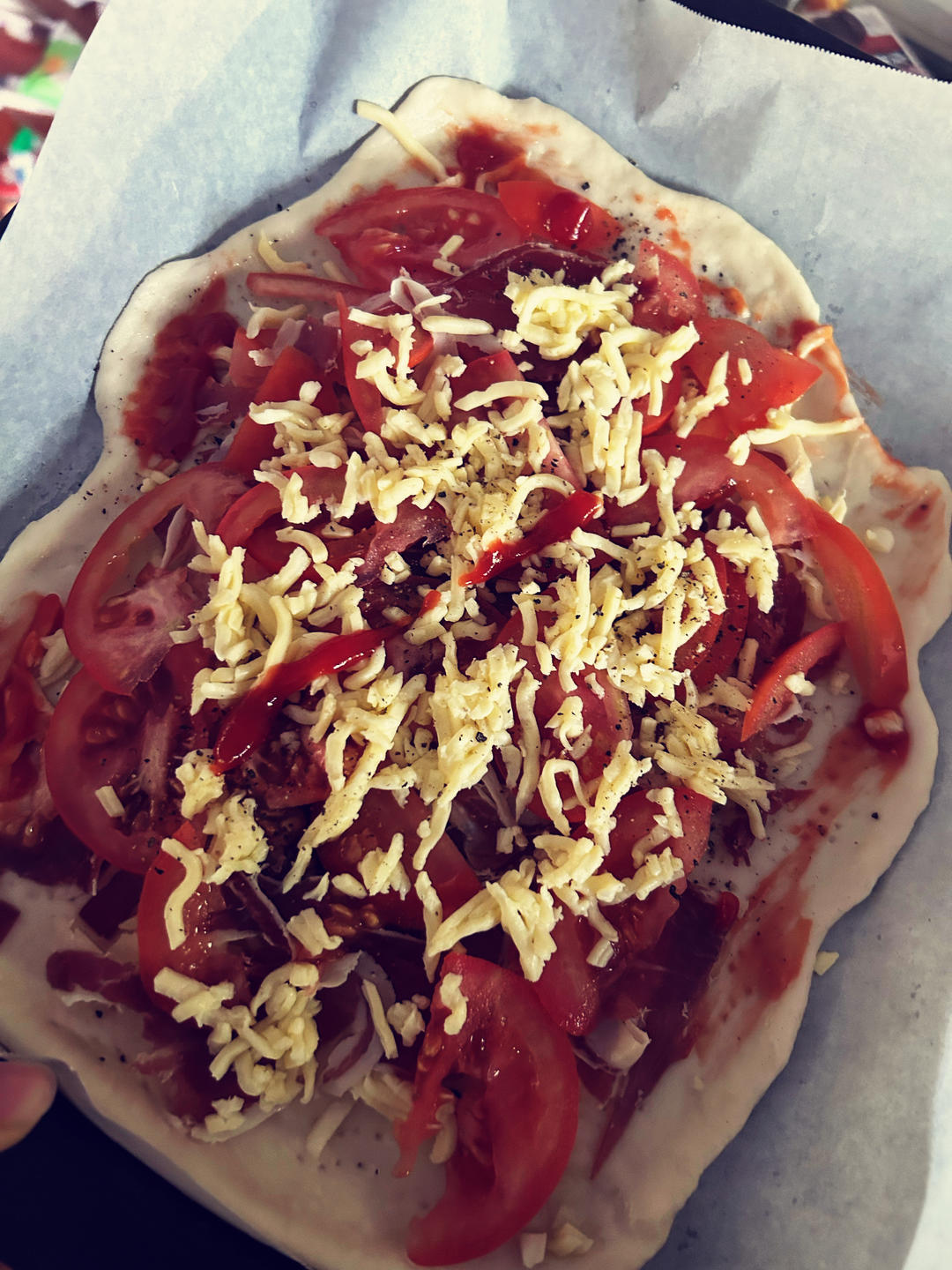 番茄芝士薄底披萨