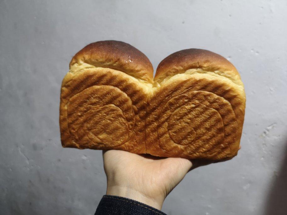 奶香浓郁的奶酪吐司