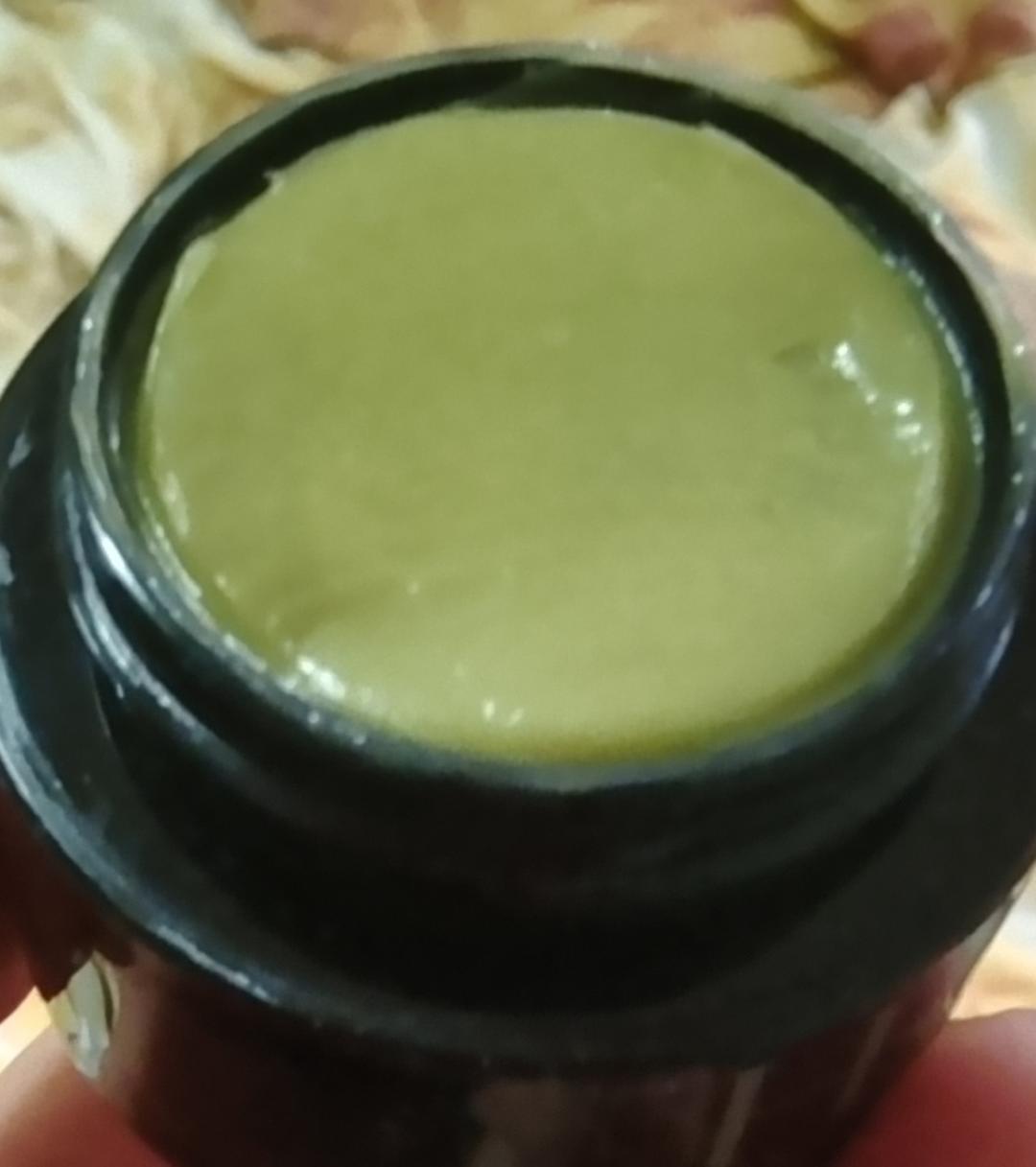 柿叶猪油膏(忌讳猪油的可以用凡士林或椰子油替代猪油。不过经过使用还是猪油亲肤性最好)