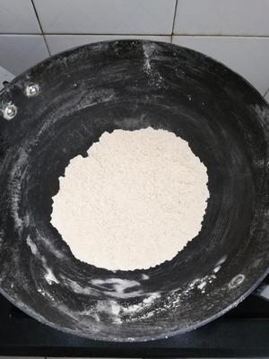 自制熟糯米粉的做法 步骤3
