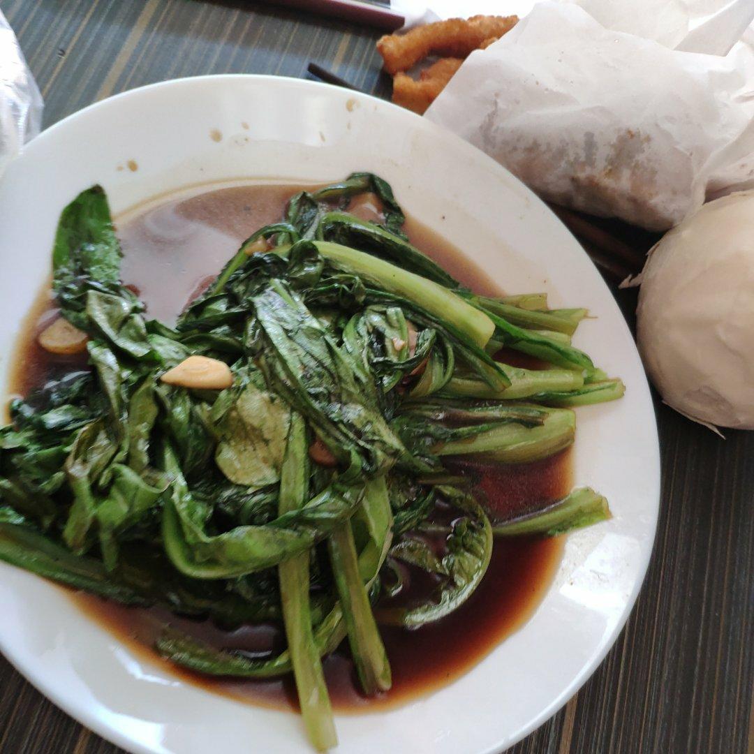 清炒油麦菜