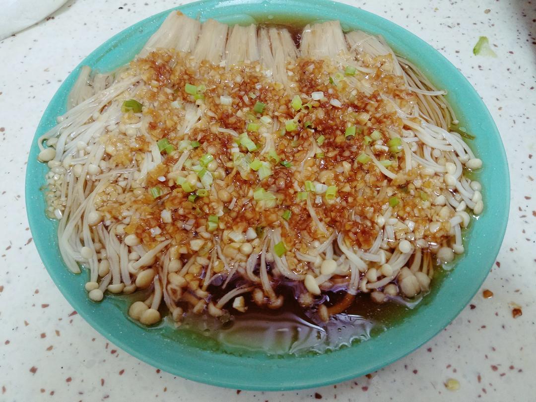 蒜蓉蒸金针菇