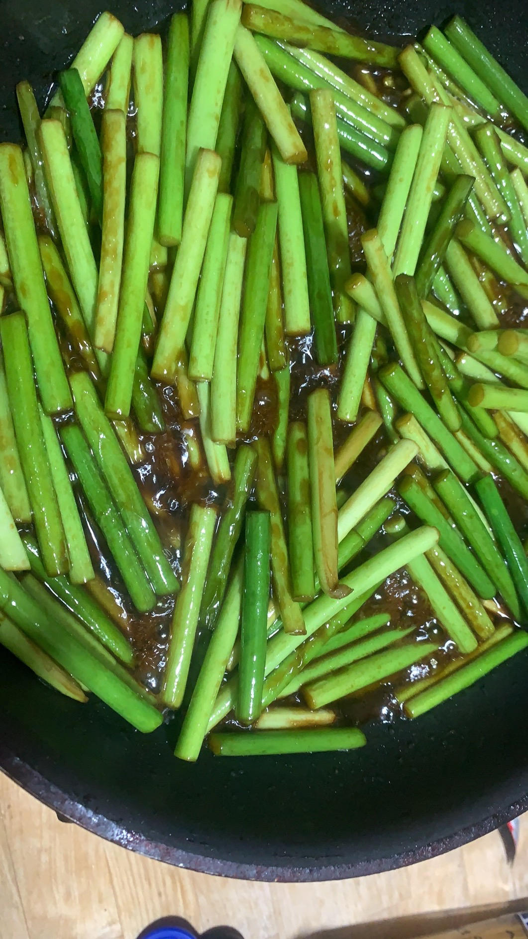 做法简单又下饭的炒蒜苔❗️
