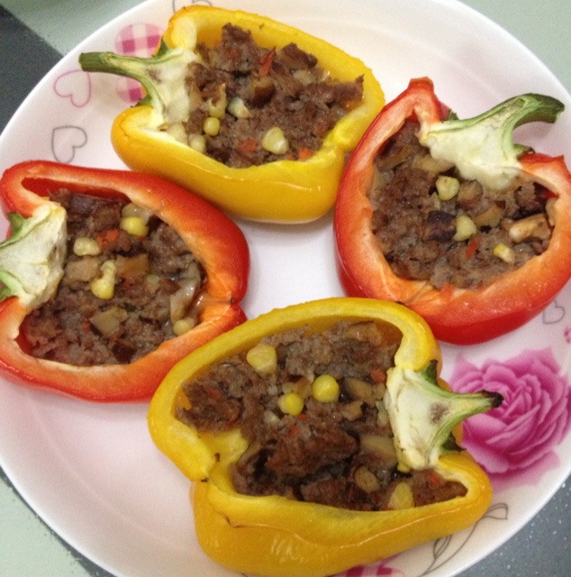 鲜虾猪肉酿彩椒