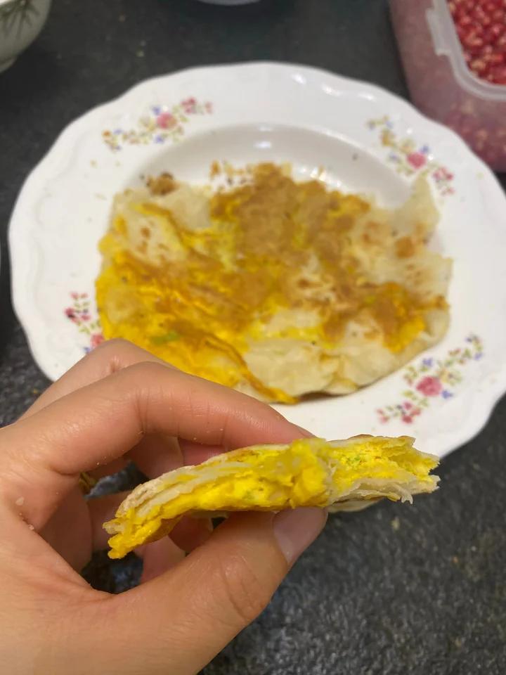 早餐摊的鸡蛋灌饼很好吃？不，我自己做的鸡蛋灌饼更好吃！