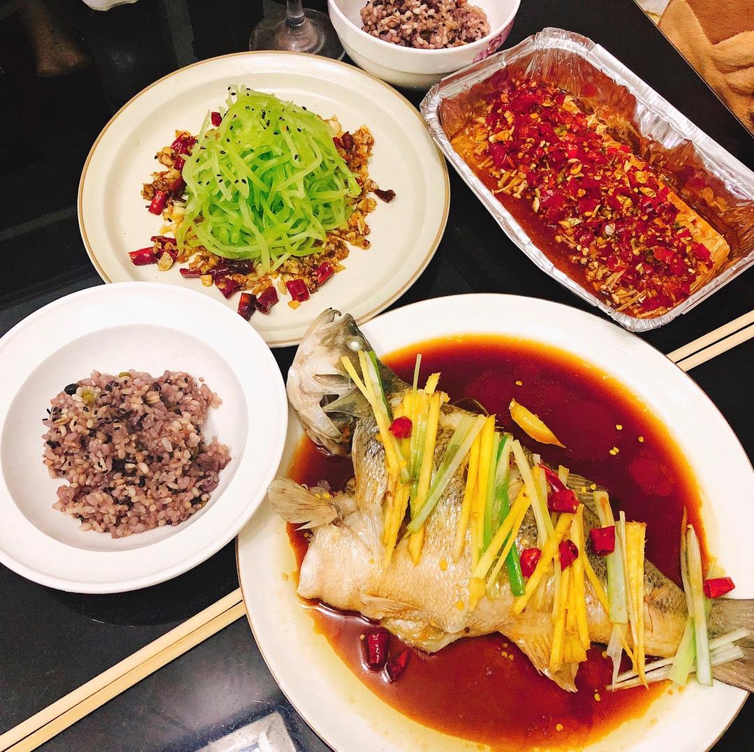 清蒸鲈鱼