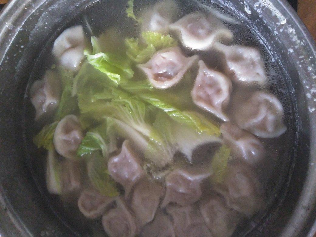 煮速冻饺子不破的小妙招