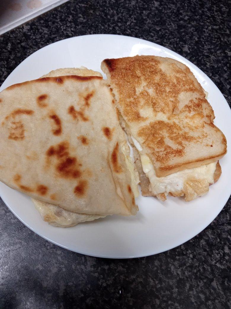 鸡蛋芝士烤吐司