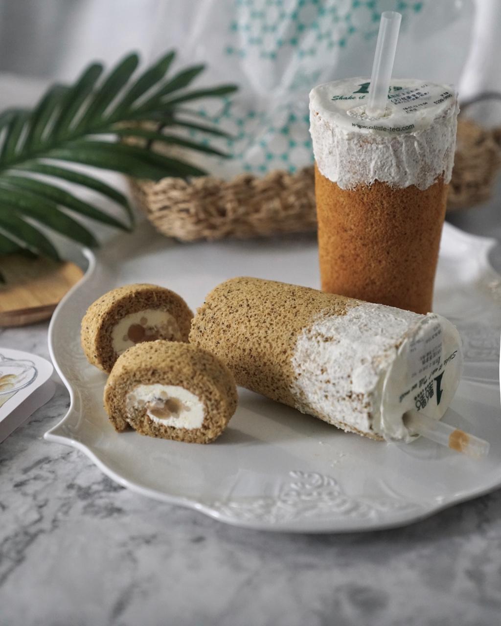 yolandazhao做的四季春玛奇朵蛋糕卷(无油红茶海绵 珍珠 燕麦 奶茶酱)