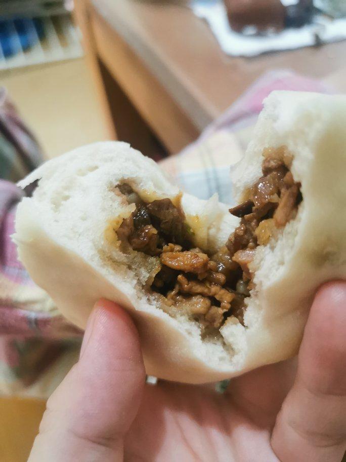 酱肉包 哎呀 太香了！