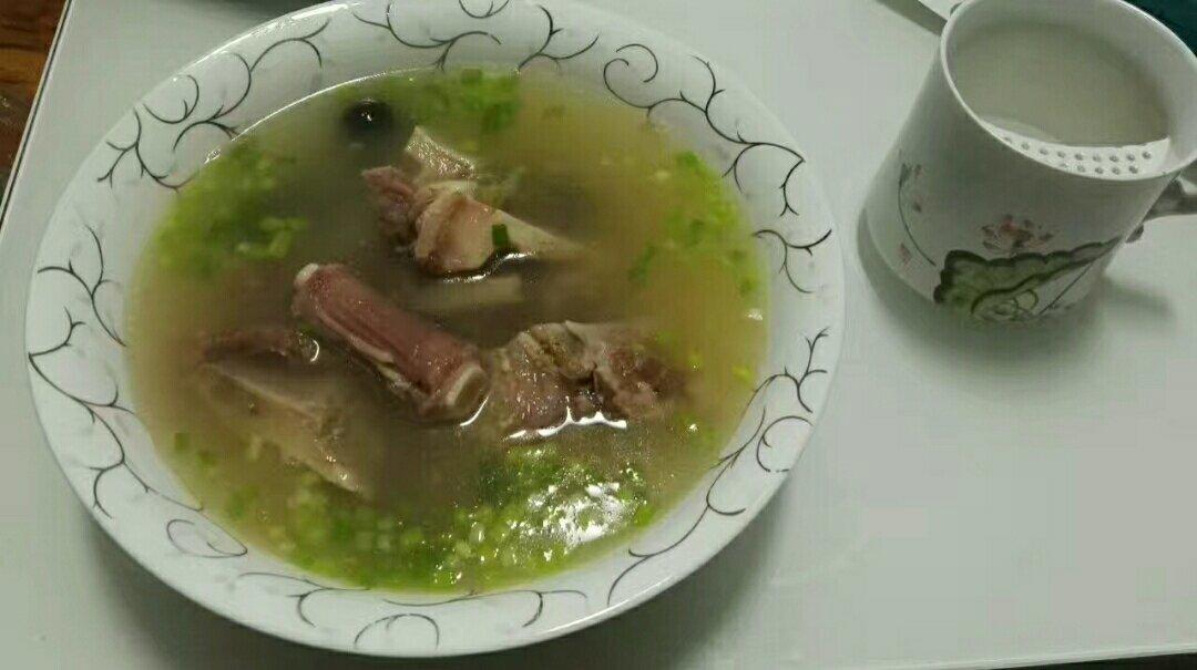 韩式清炖牛尾汤
