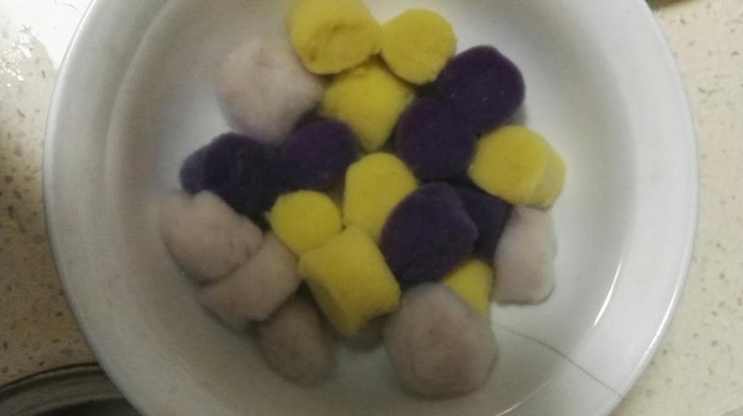 三色芋园的做法