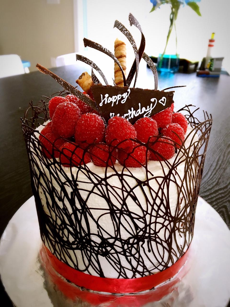 蕾丝巧克力装饰蛋糕lace chocolate decorated cake