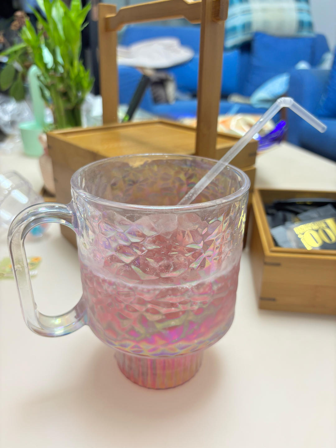 秋日限定饮品｜石榴气泡水