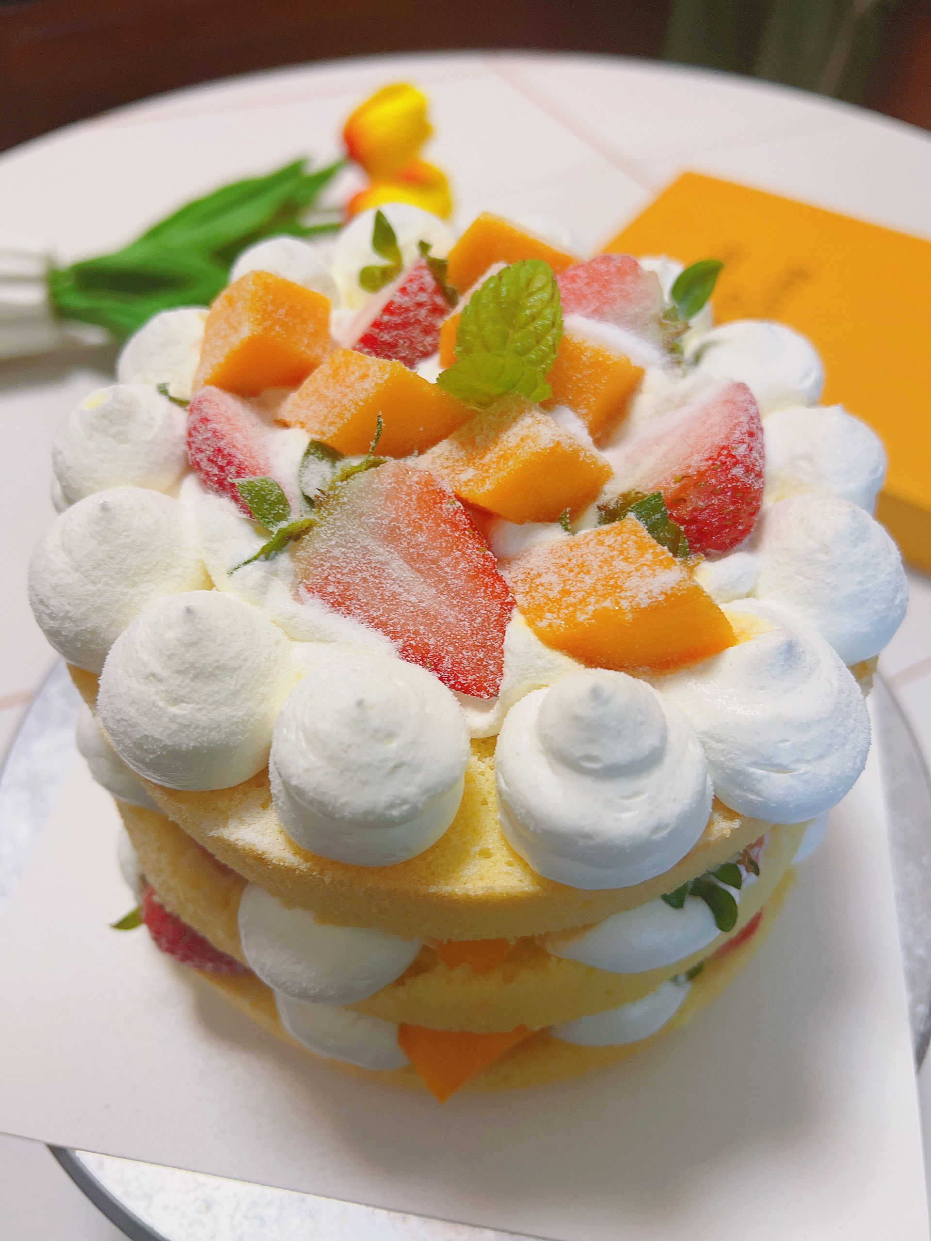 草莓芒果奶油蛋糕