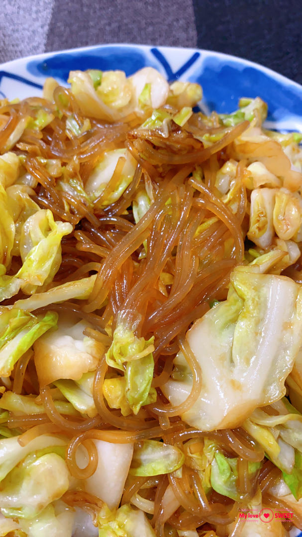 逝水年华zq做的最近爱吃粉丝粉条～包菜炒粉丝