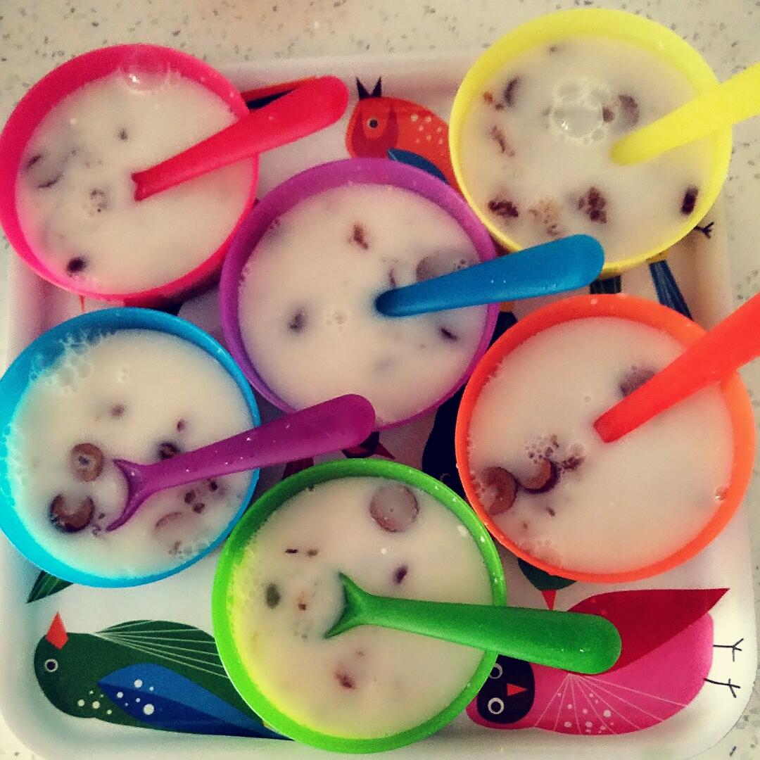 桃胶炖奶~【满满的胶原蛋白】