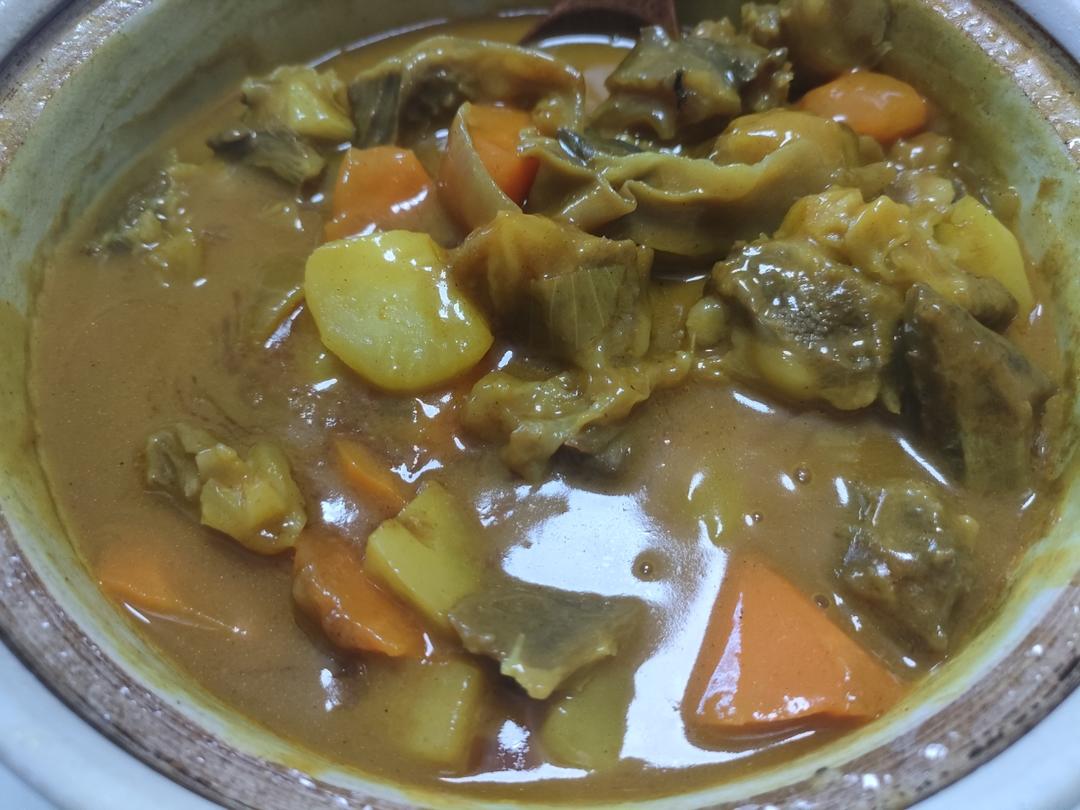 咖喱土豆炖牛腩