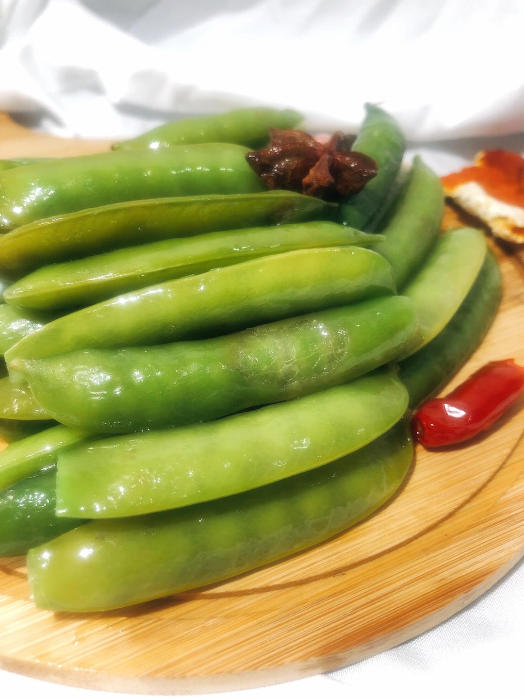 煮豌豆荚
