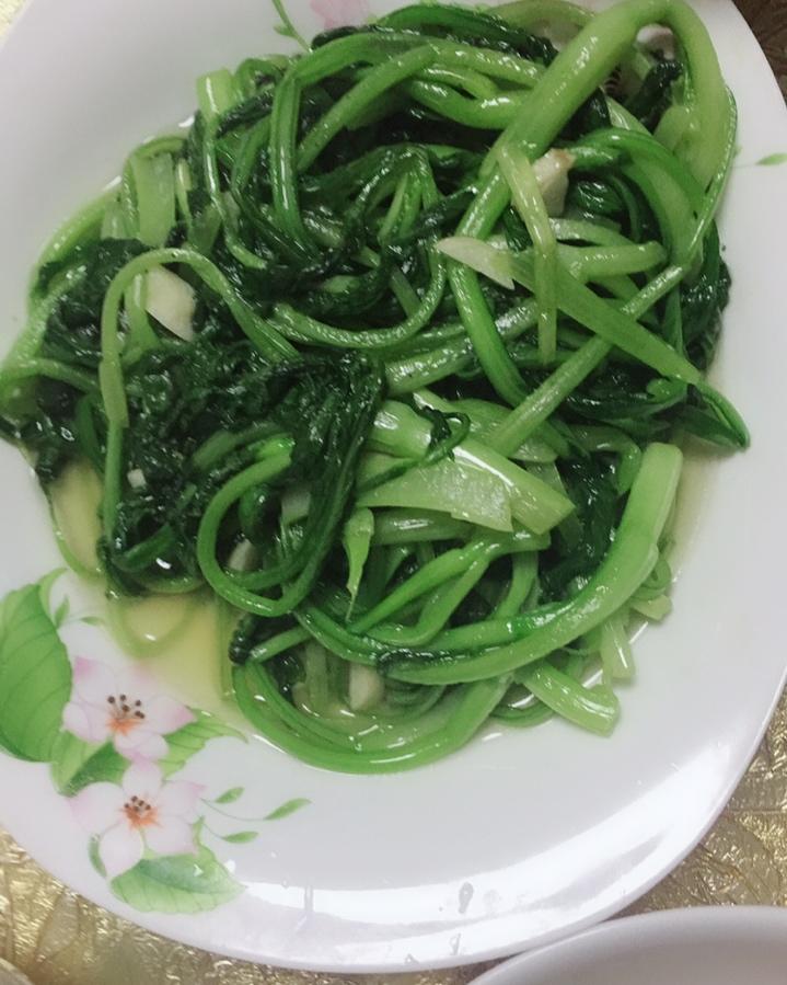 清炒菠菜