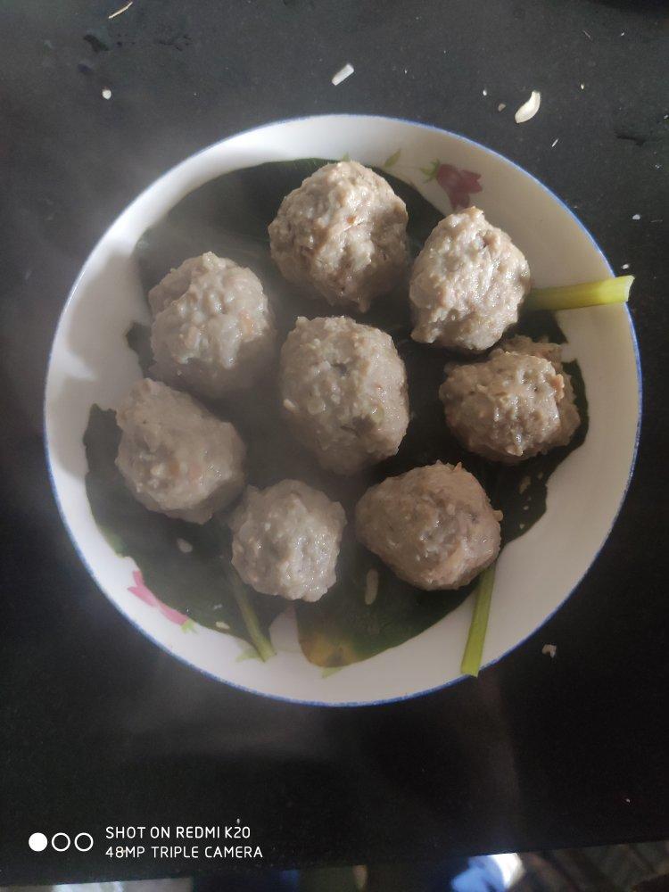 宝宝辅食：鲜肉莲藕丸子