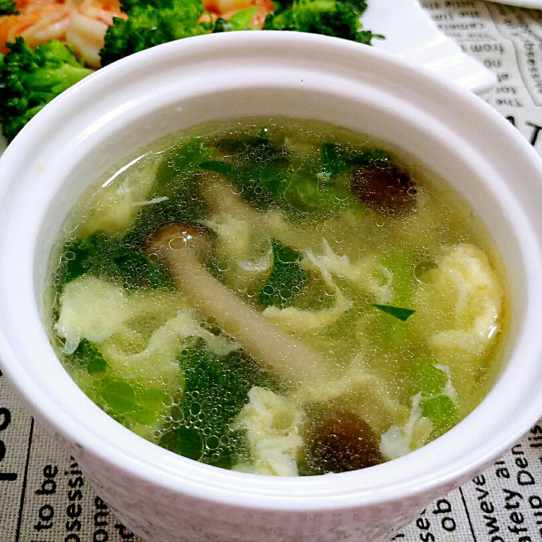 新鲜菌汤（蘑菇汤）