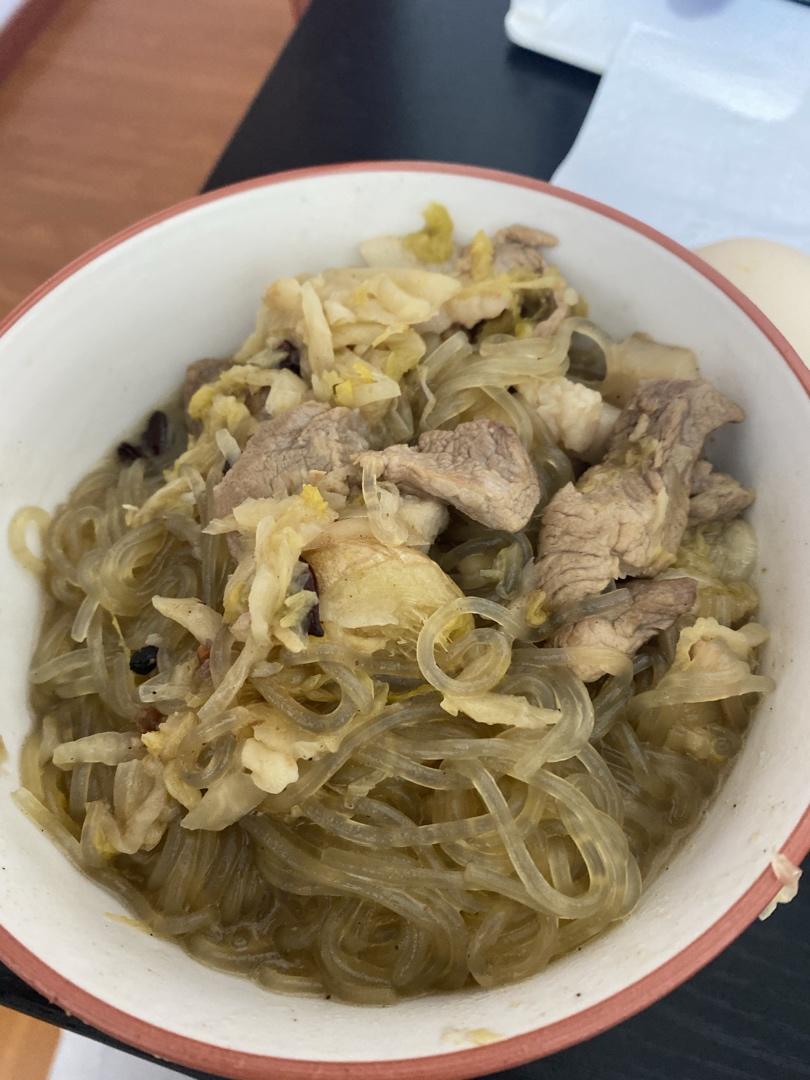东北酸菜猪肉炖粉条