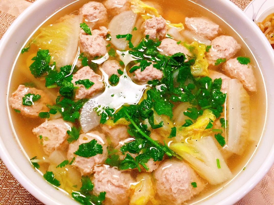 手机用户1152_r96g做的猪肉丸子汤