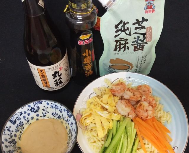 芝麻酱拌意面/炒意面——丸庄黑豆醇酿酱油的做法