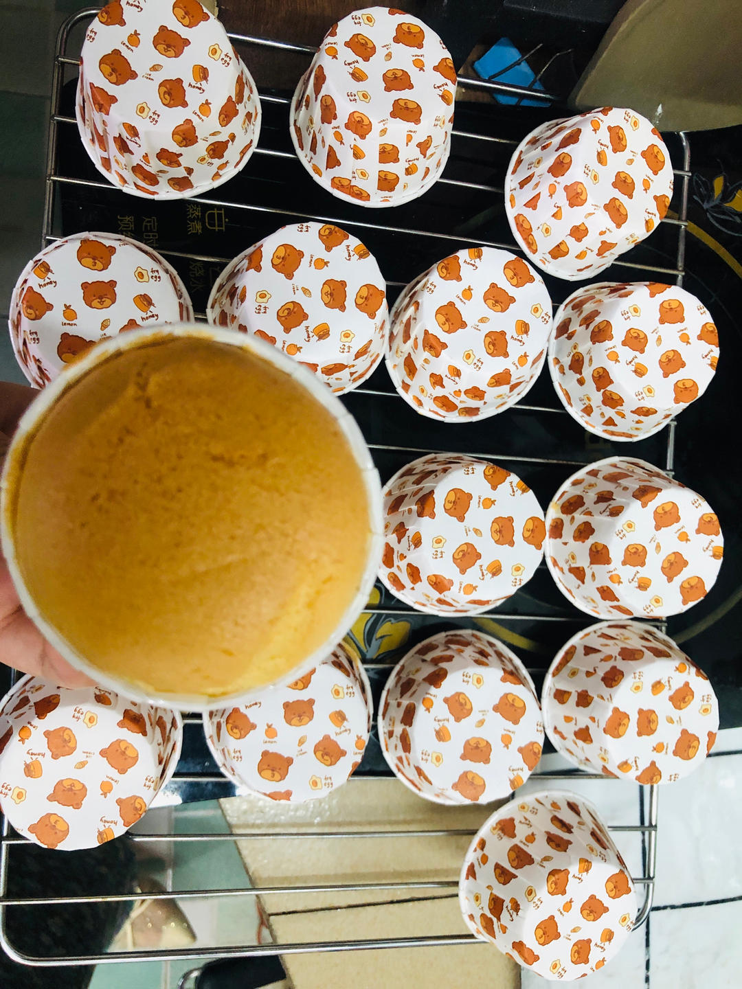 纸杯蛋糕 8寸戚风蛋糕的量