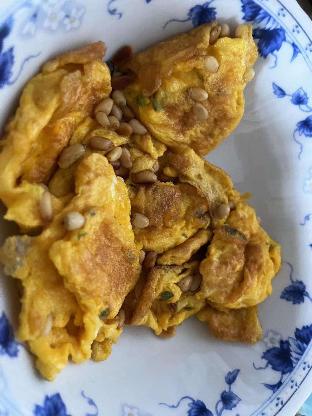 你一定没试过的搭配「腐乳松仁炒鸡蛋」