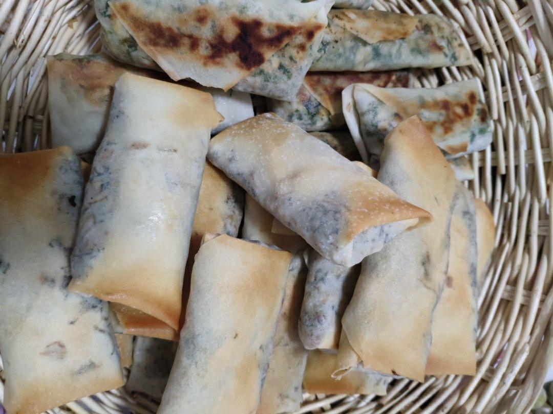 冬笋荠菜春卷