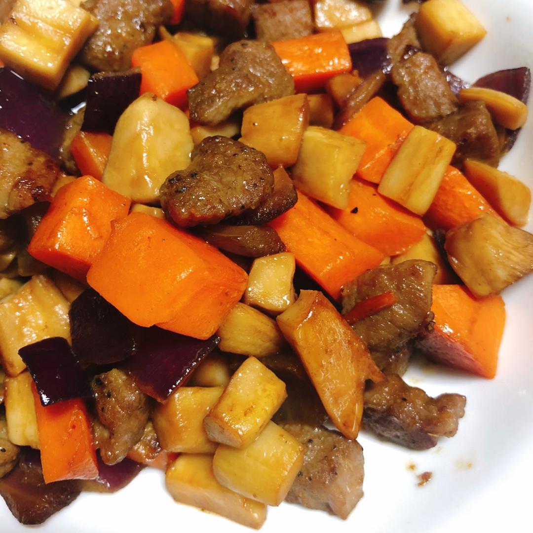 黑胡椒杏鲍菇牛肉粒