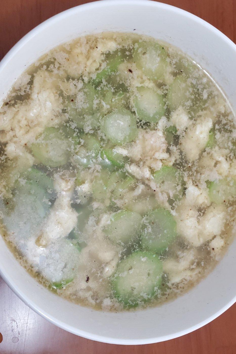 丝瓜蛋汤