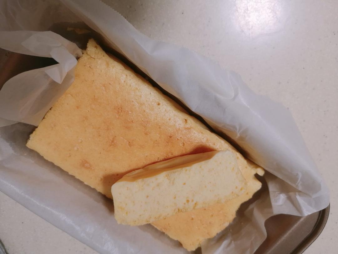不开裂不回缩不掉皮的酸奶水浴法蛋糕