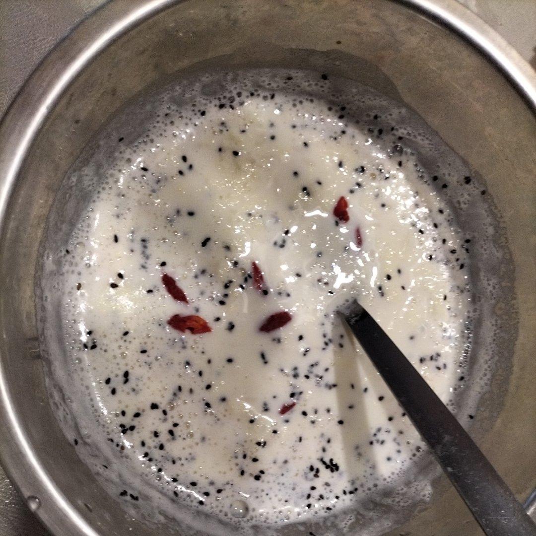 秋冬快手甜品，牛奶鸡蛋醪糟，好喝到词穷
