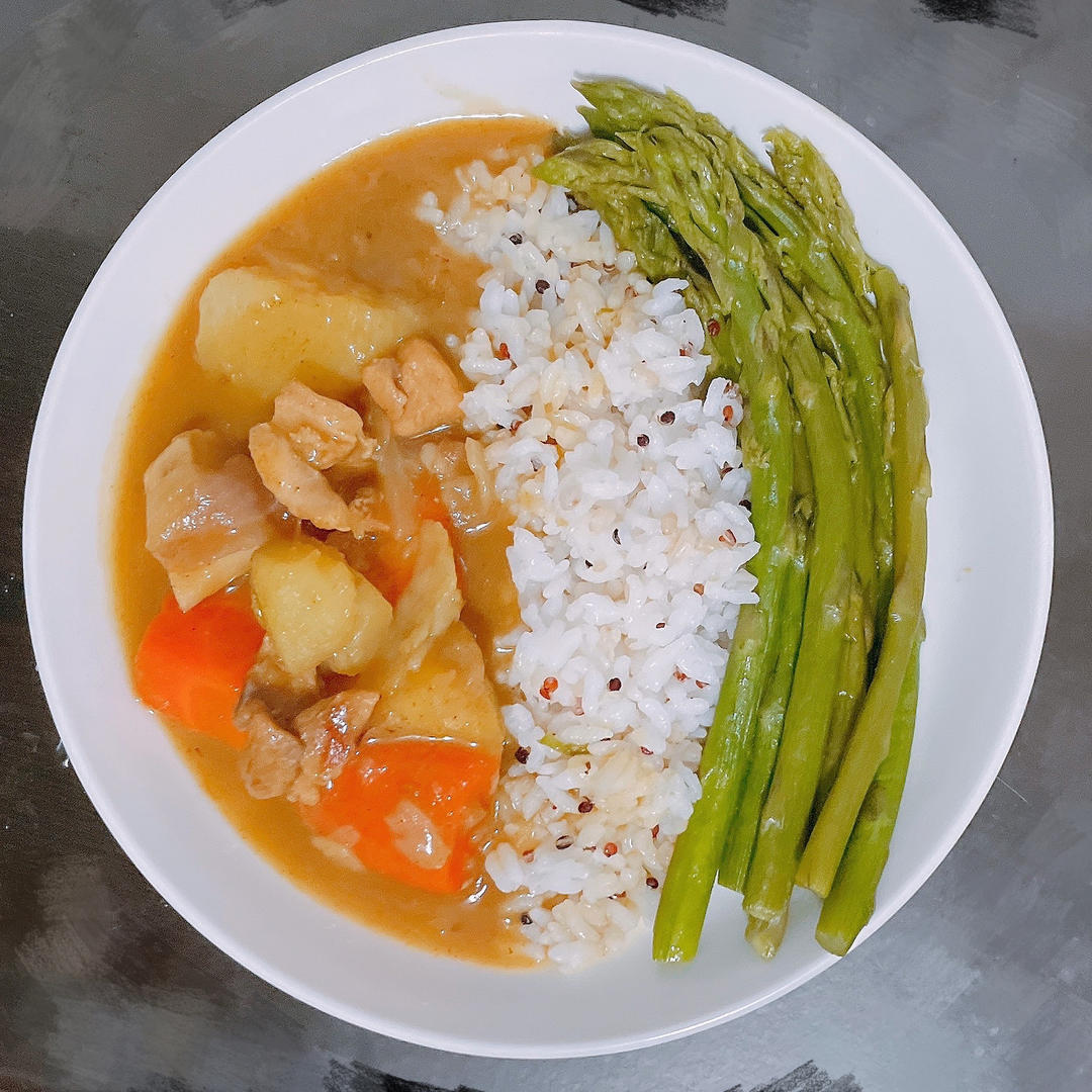 咖喱鸡肉饭