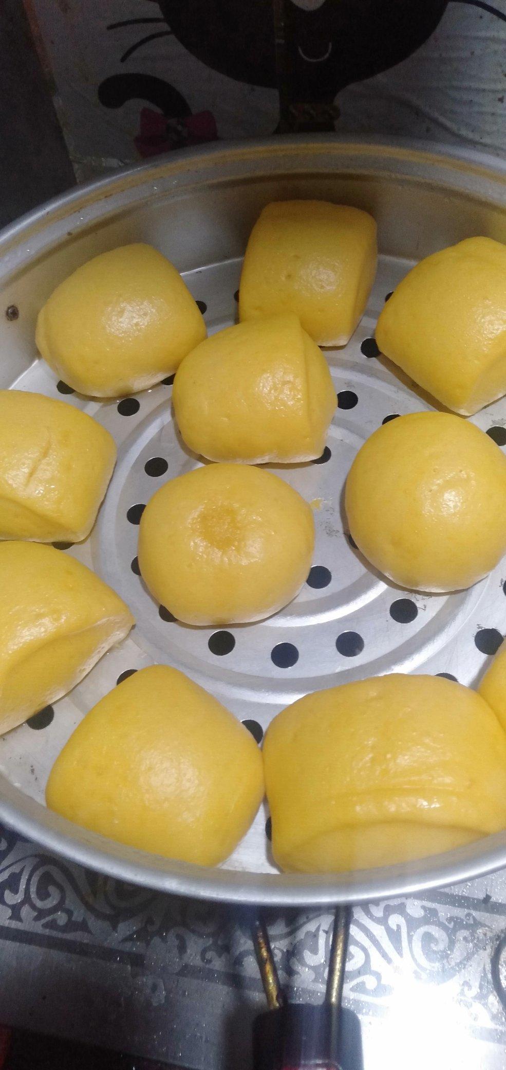 新手也可以--详解如何做出人见人爱、金黄的南瓜馒头