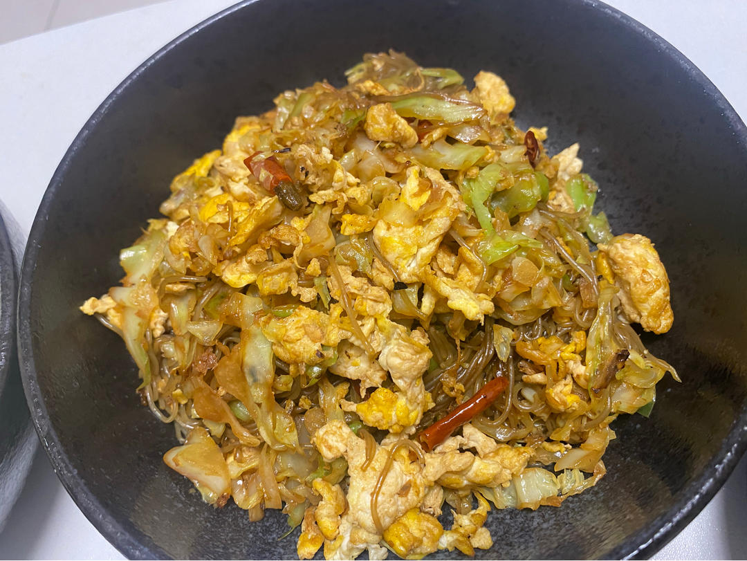包菜粉丝炒鸡蛋