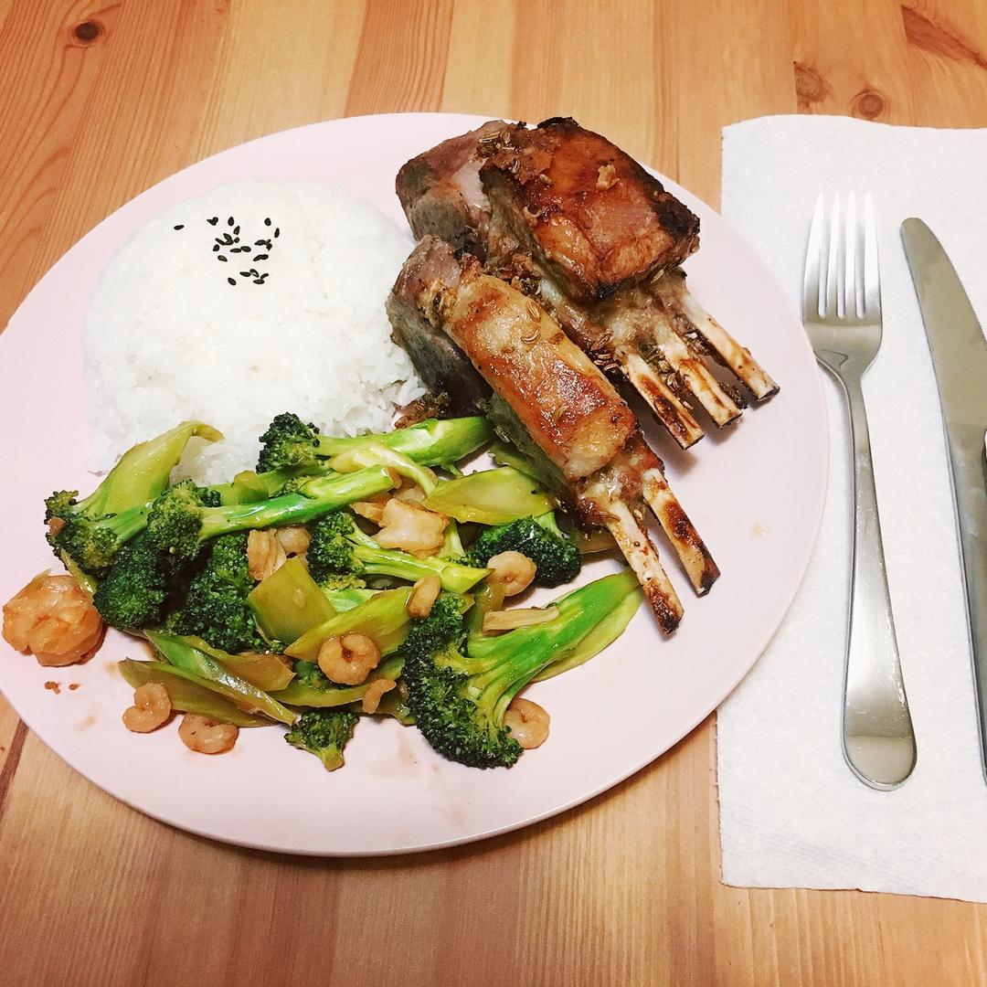 烤箱烤羊排（最简单版）