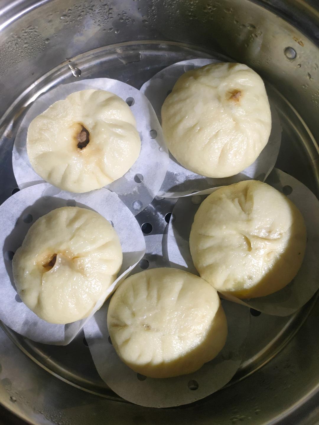 酱肉包子