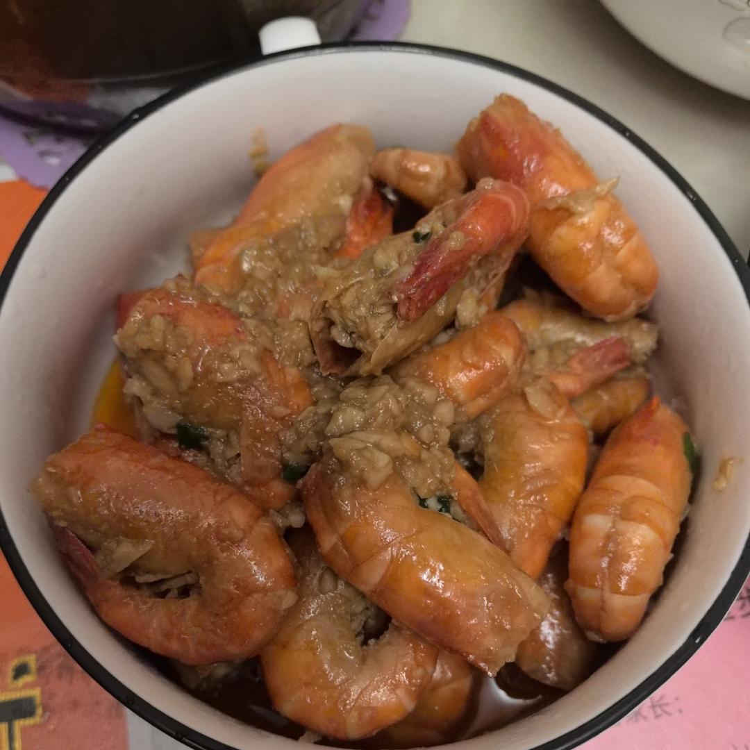 好吃到舔手的蒜爆罗氏虾（零失败，巨好吃)